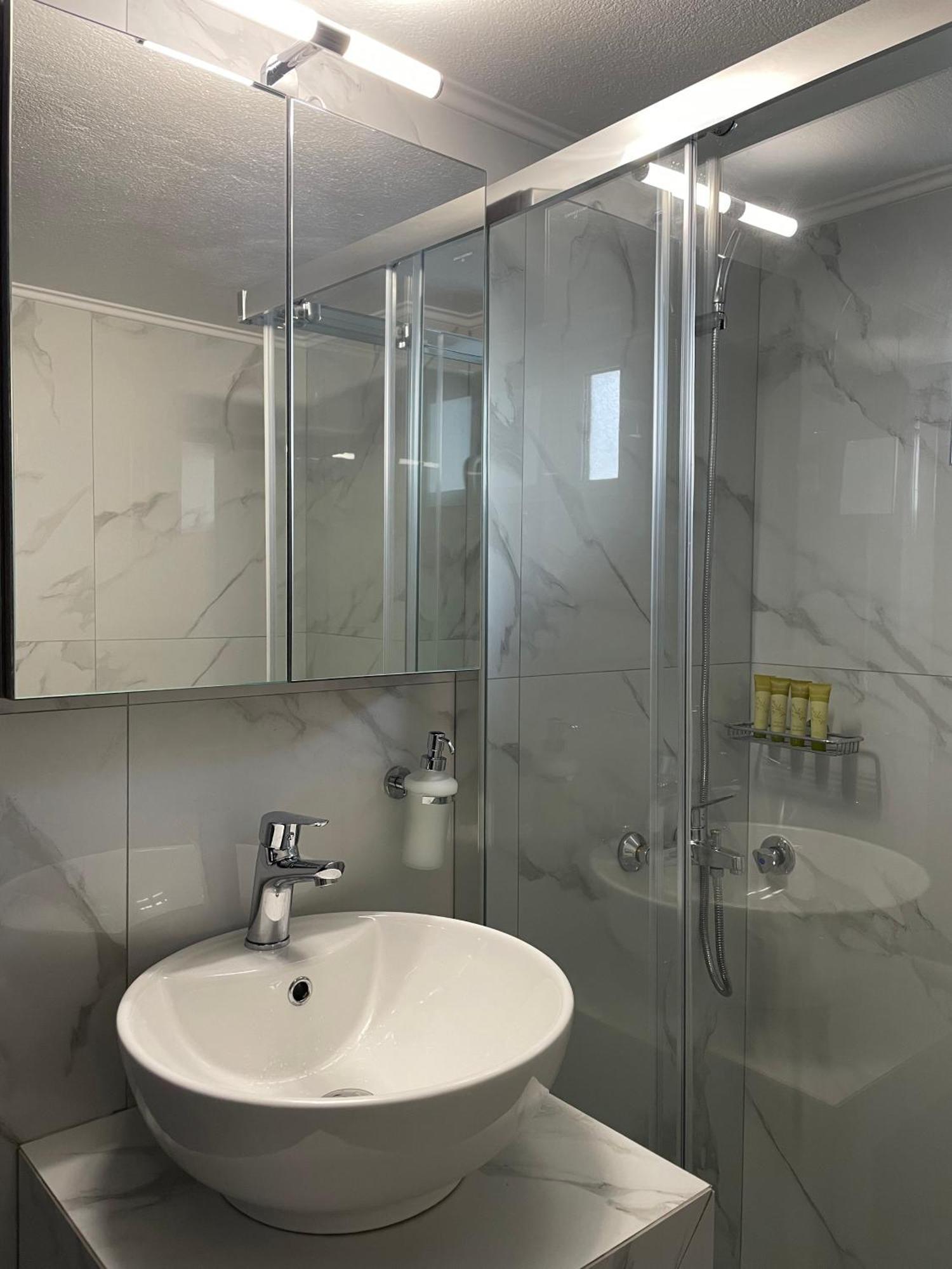 Dt Luxury Apartment Néa Péramos Exteriér fotografie