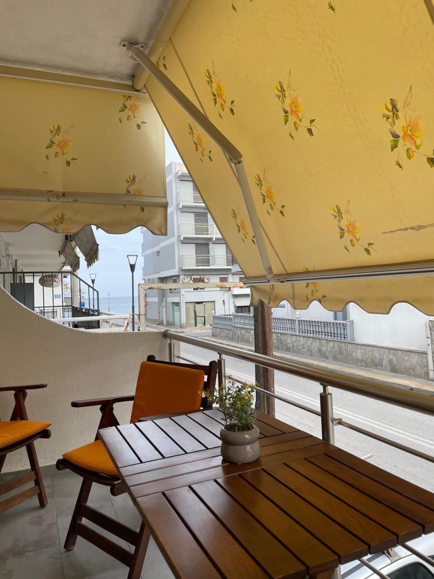 Dt Luxury Apartment Néa Péramos Exteriér fotografie