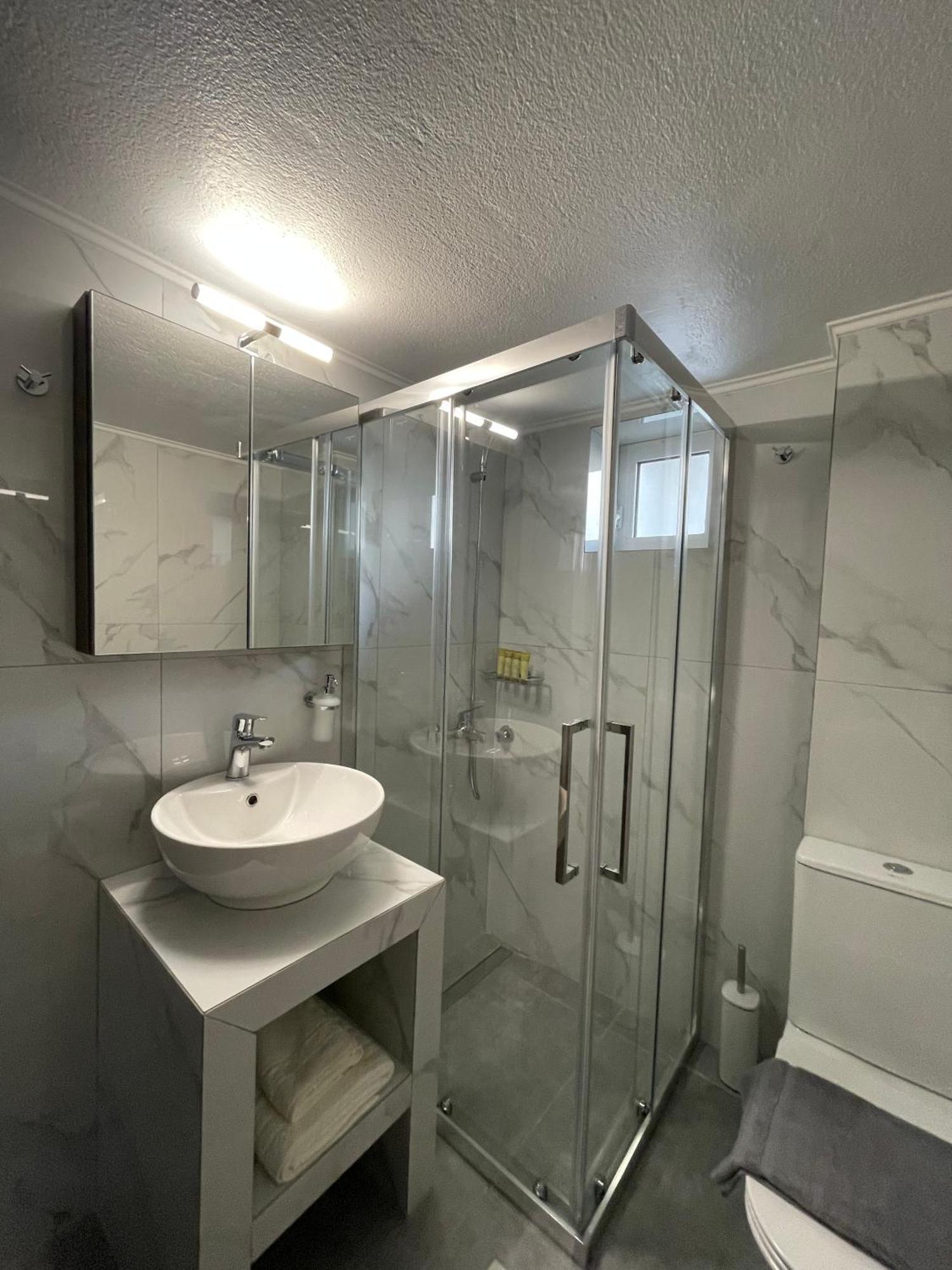Dt Luxury Apartment Néa Péramos Exteriér fotografie